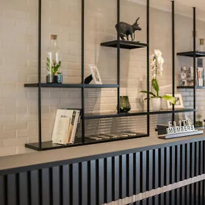 Courtyard By Marriott Paris 4*, Arcueil Francia